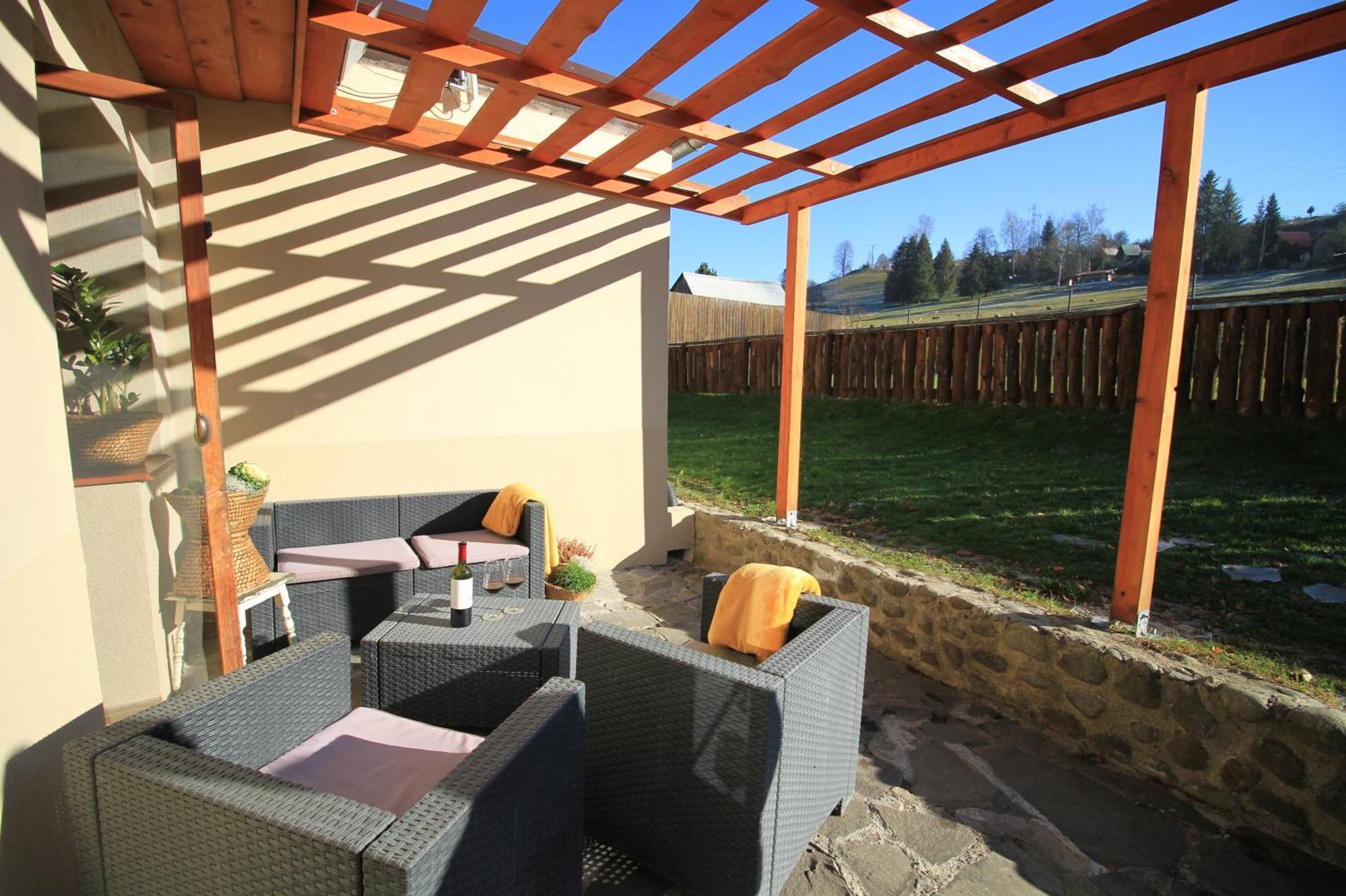 Eden Guest House Brezno Exterior foto