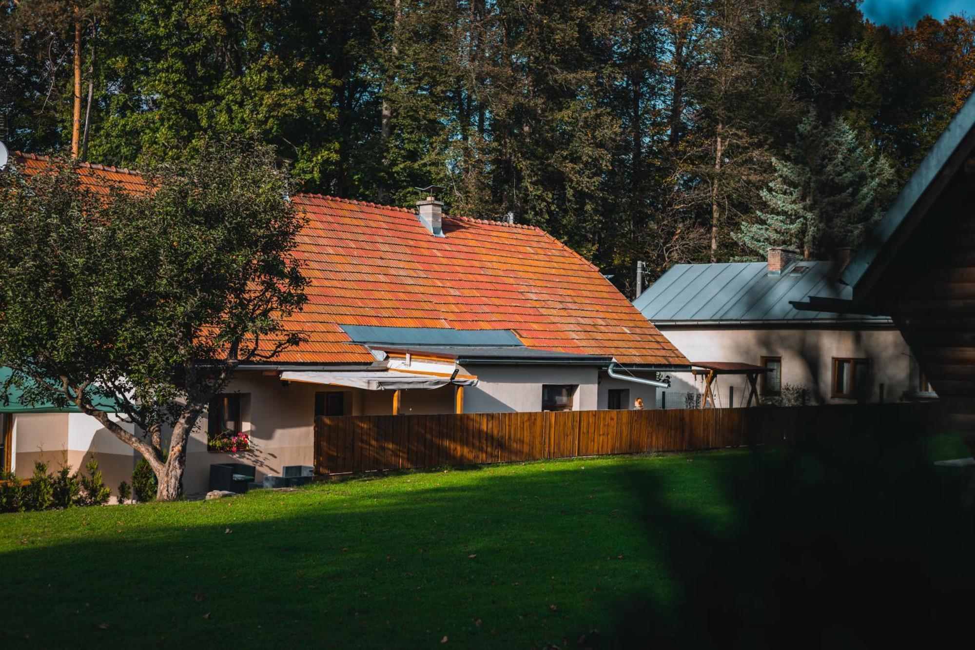 Eden Guest House Brezno Exterior foto